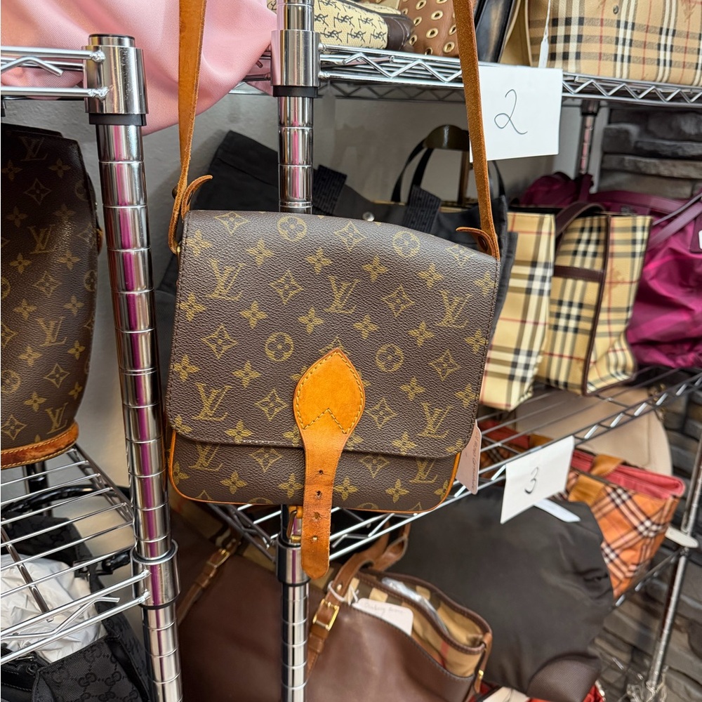 LV Cartouchiere MM Vintage Satchel. - Picture 2 of 8